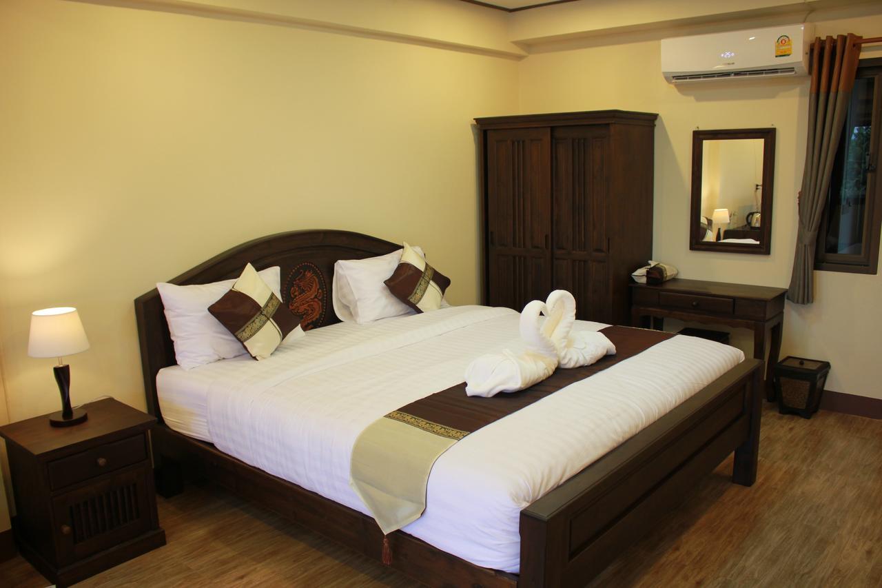 NanBaanKhun Hotel Ngoại thất bức ảnh