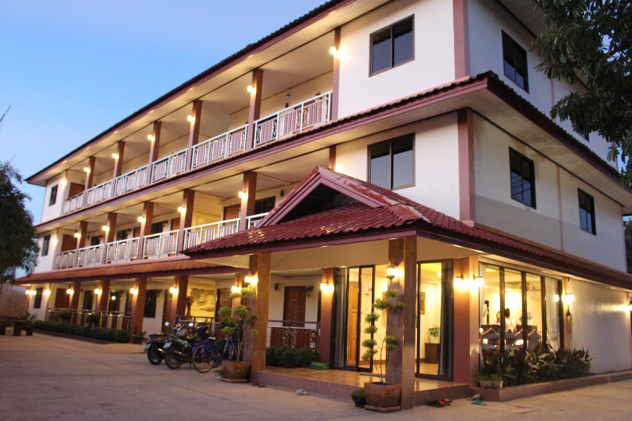 NanBaanKhun Hotel Ngoại thất bức ảnh