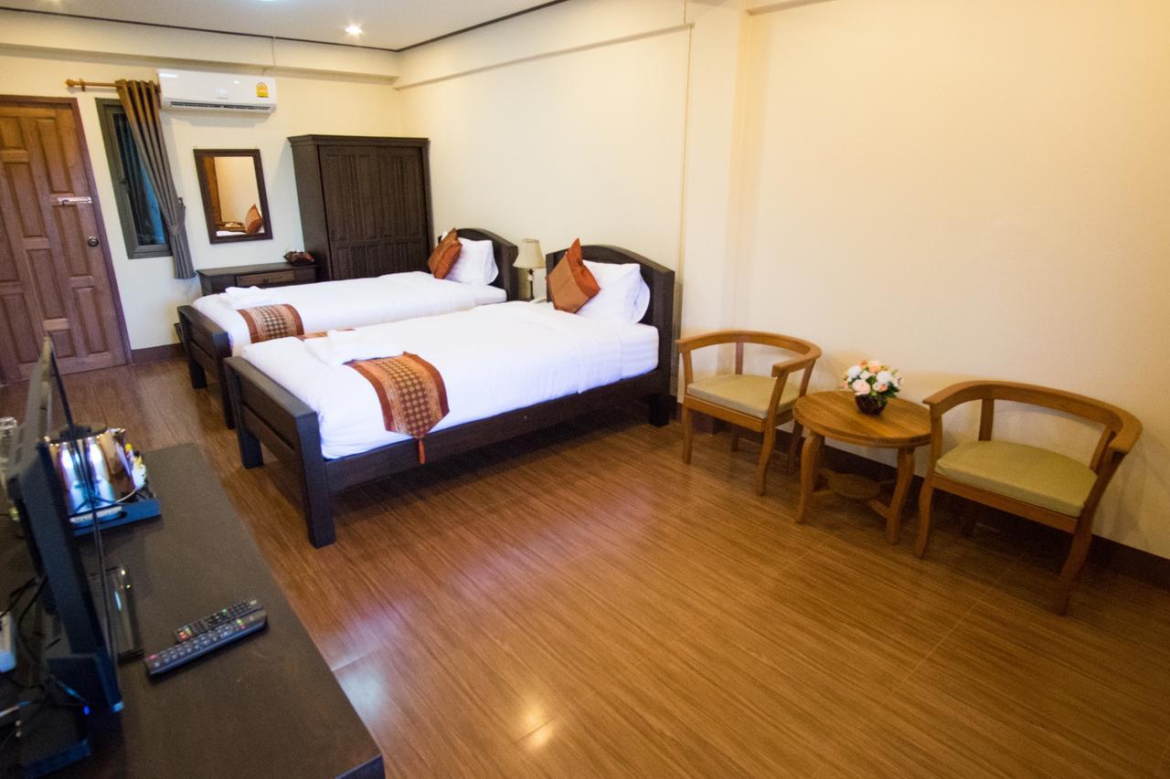 NanBaanKhun Hotel Ngoại thất bức ảnh