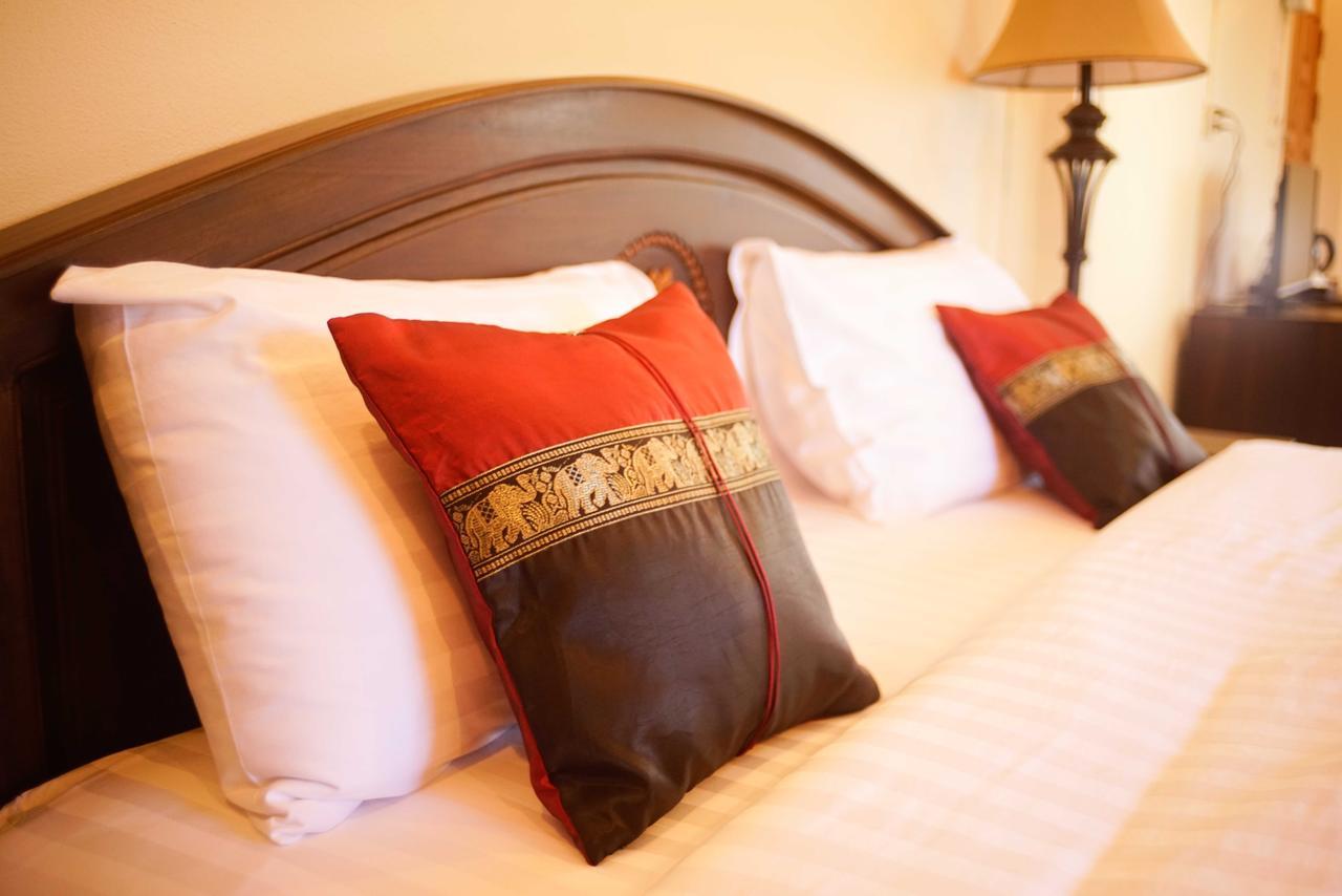 NanBaanKhun Hotel Ngoại thất bức ảnh