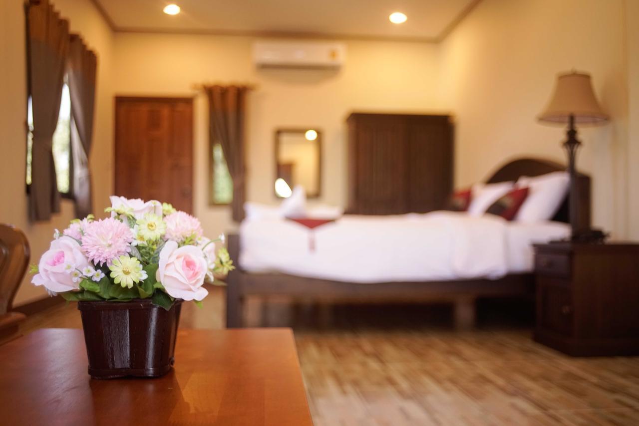 NanBaanKhun Hotel Ngoại thất bức ảnh