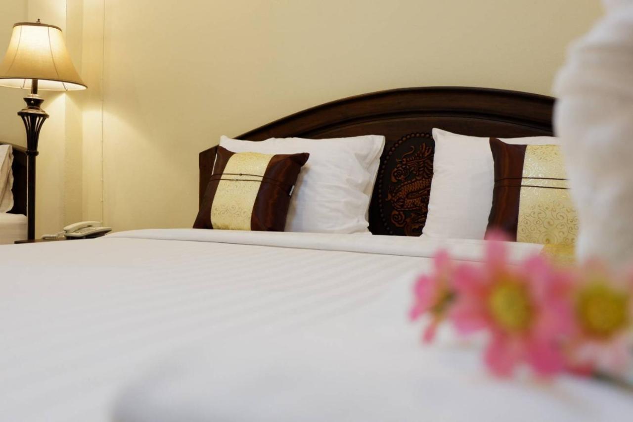 NanBaanKhun Hotel Ngoại thất bức ảnh