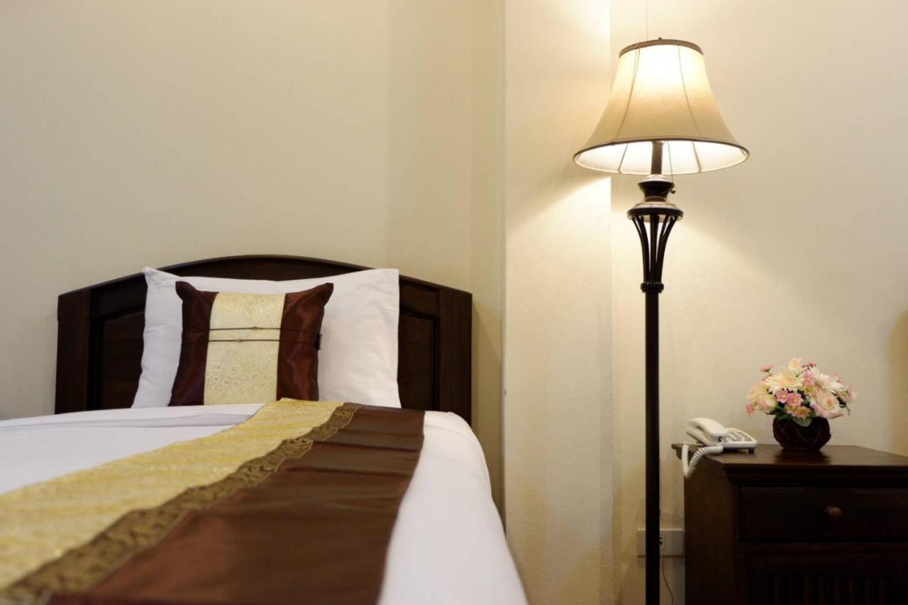 NanBaanKhun Hotel Ngoại thất bức ảnh