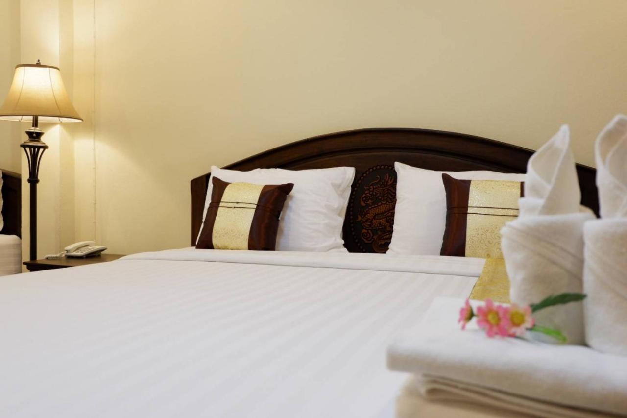 NanBaanKhun Hotel Ngoại thất bức ảnh