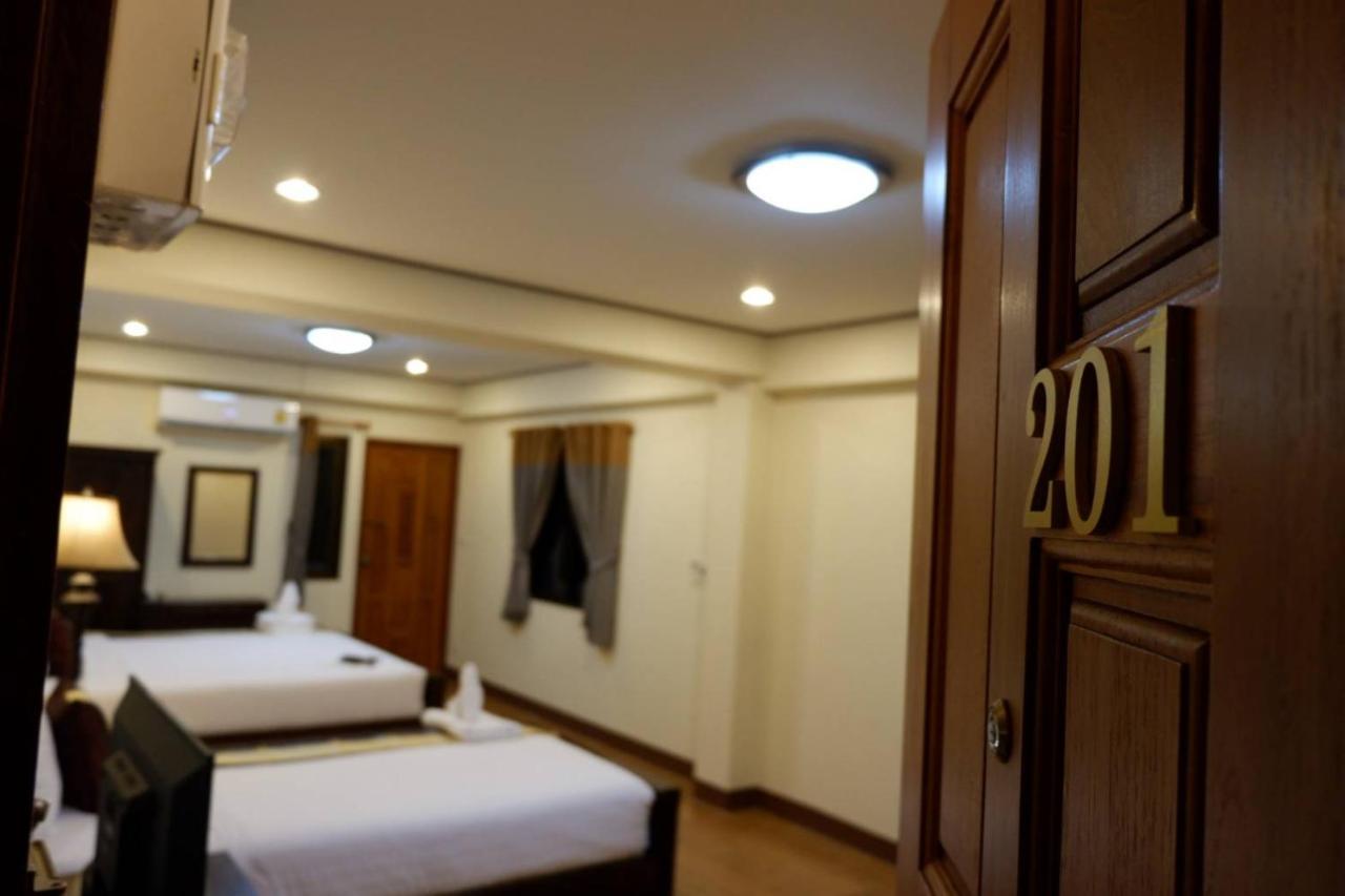 NanBaanKhun Hotel Ngoại thất bức ảnh