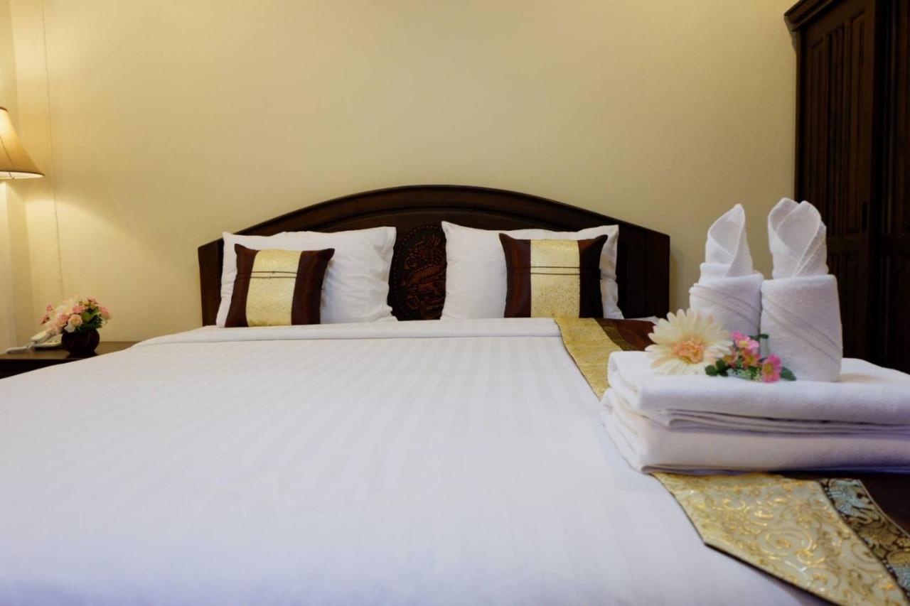 NanBaanKhun Hotel Ngoại thất bức ảnh