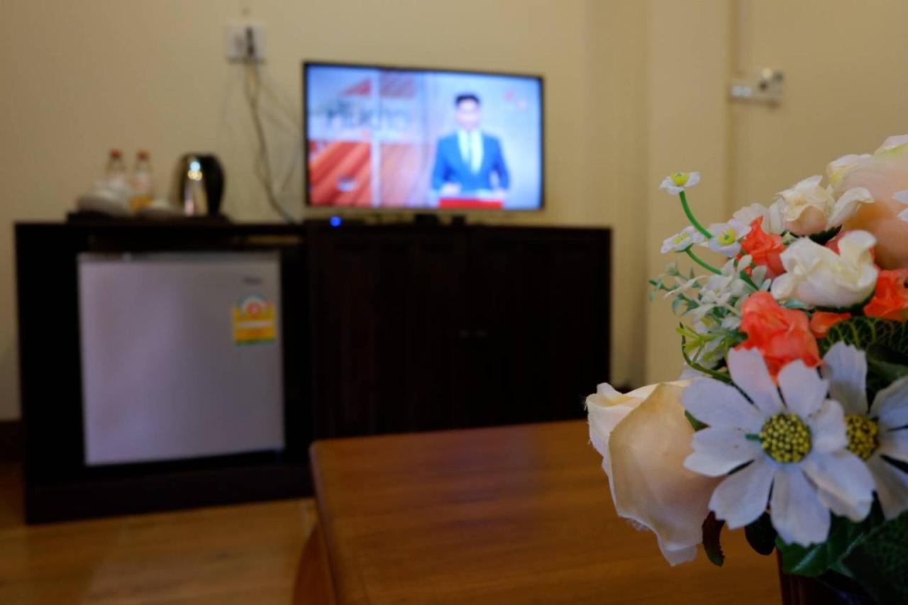NanBaanKhun Hotel Ngoại thất bức ảnh