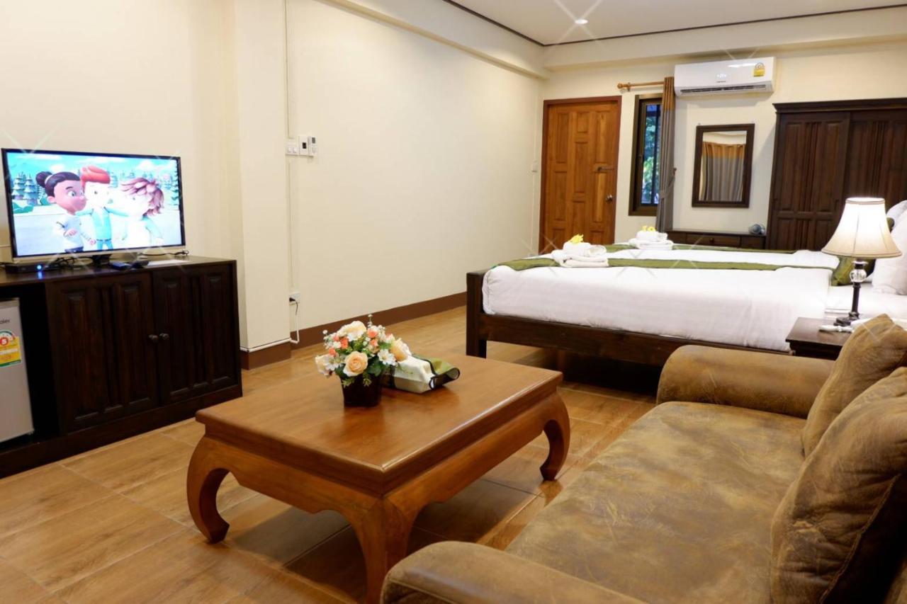 NanBaanKhun Hotel Ngoại thất bức ảnh